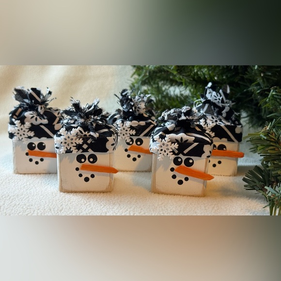 Holiday Winter Snowman Decorative Blocks Set of 5 - Picture 2 of 13